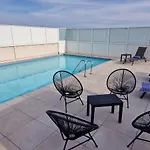 Juan 4 Prs, Clim, 300m Plage, Piscine, Parking דירה
