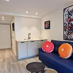 Juan 4 Prs, Clim, 300m Plage, Piscine, Parking דירה *