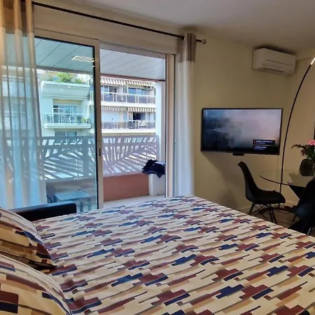 Juan 4 Prs, Clim, 300m Plage, Piscine, Parking Appartamento Antibes