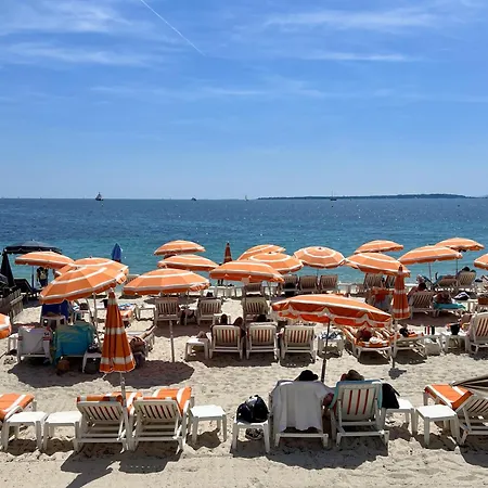 Juan 4 Prs, Clim, 300m Plage, Piscine, Parking דירה *