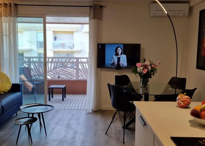 Juan 4 Prs, Clim, 300m Plage, Piscine, Parking