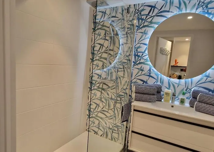 Juan 4 Prs, Clim, 300m Plage, Piscine, Parking * Antibes